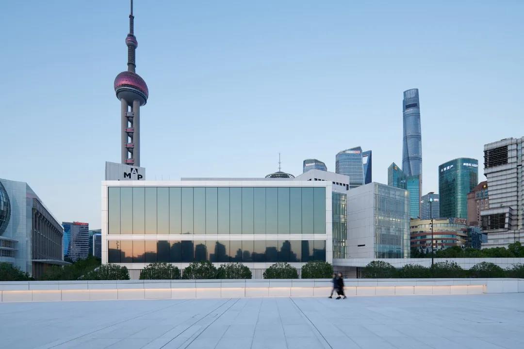 上海浦东美术馆携三大展览亮相，Instagram赞助大都会MetGala意味着什么？