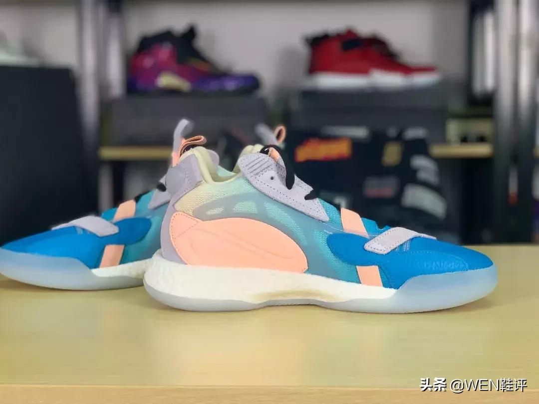 阿迪zoneboost红黑配色,阿迪boost性价比