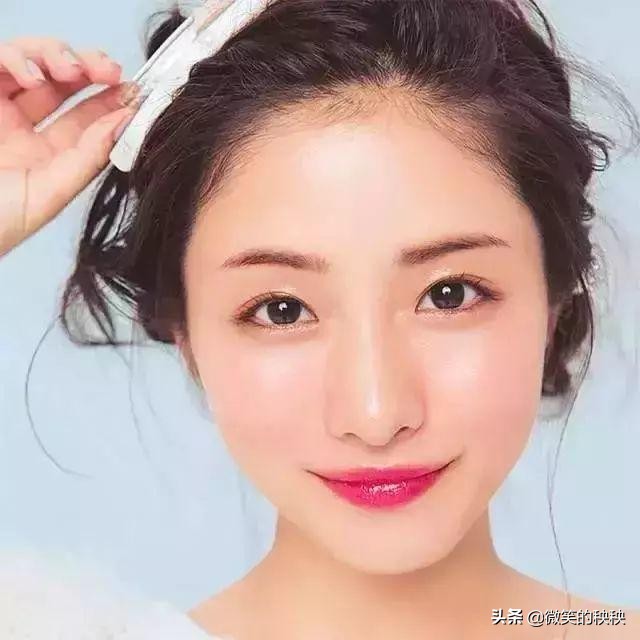 怎样才能打出湿润透亮底妆,清丽少女脸适合什么妆