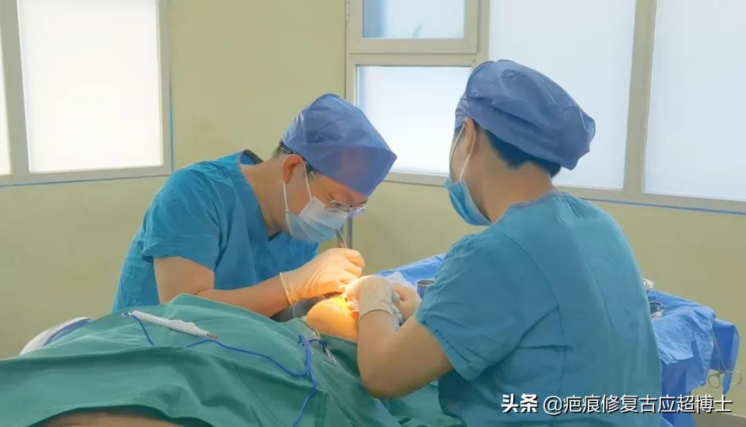 背部瘢痕疙瘩怎么去除,肩膀瘢痕疙瘩怎么食疗