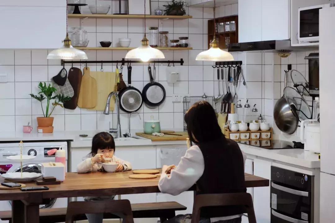 家具全是捡来的,家具都是捡来的