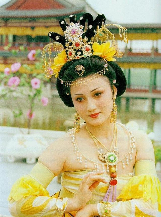 林芳兵版本杨贵妃全部造型合集,林芳兵增肥30斤演的杨贵妃