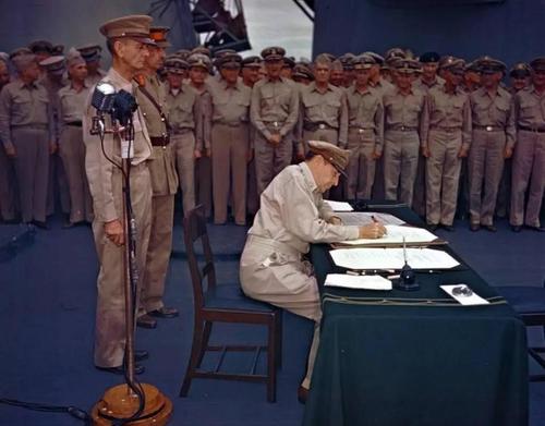 二战密苏里号投降仪式,1945年日军投降密苏里号受降仪式