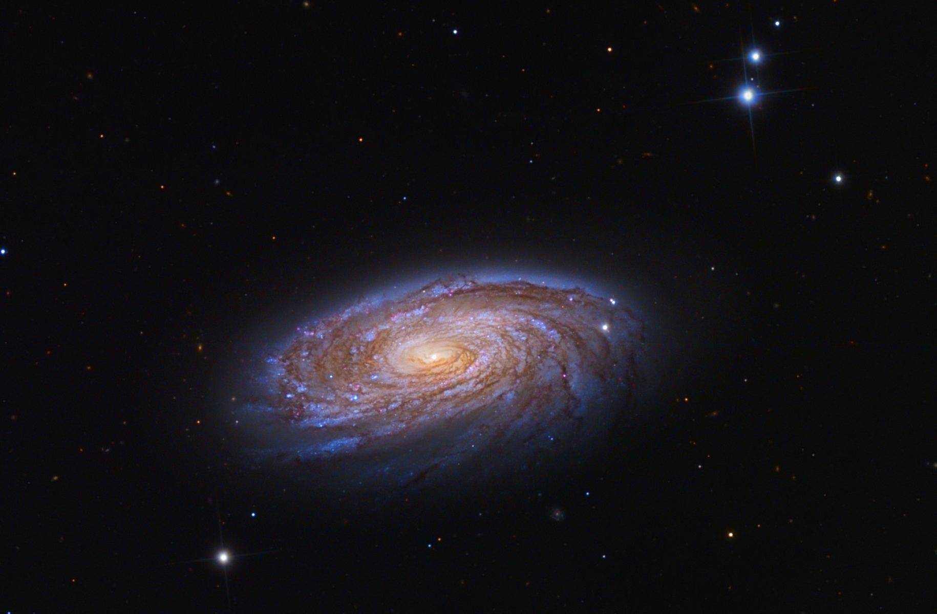 螺旋星系和漩涡星系有什么区别,螺旋星系有悬臂结构吗