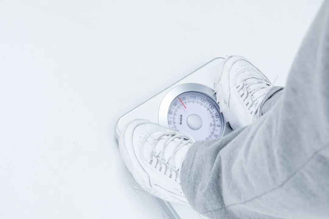 一招辨别你是不是真胖,虚胖是什么原因造成的怎样治虚胖