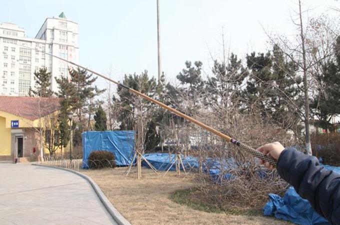 这“国货经典”的鱼竿突然火了，狂拉12小时，钓的鲫鱼那叫一个大