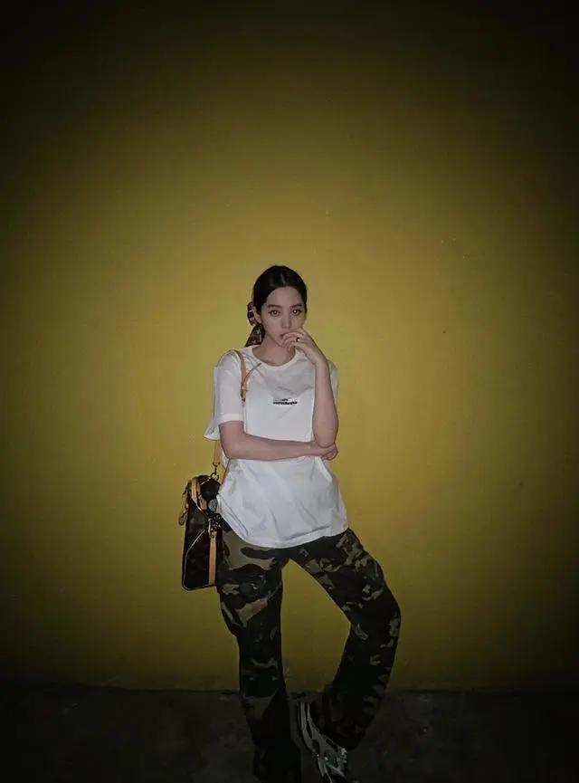 欧阳娜娜有多有钱,欧阳娜娜黑色系发带