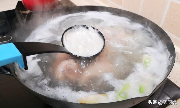 怎么炖猪蹄软烂不腻好吃,炖猪蹄怎么才能软烂入味