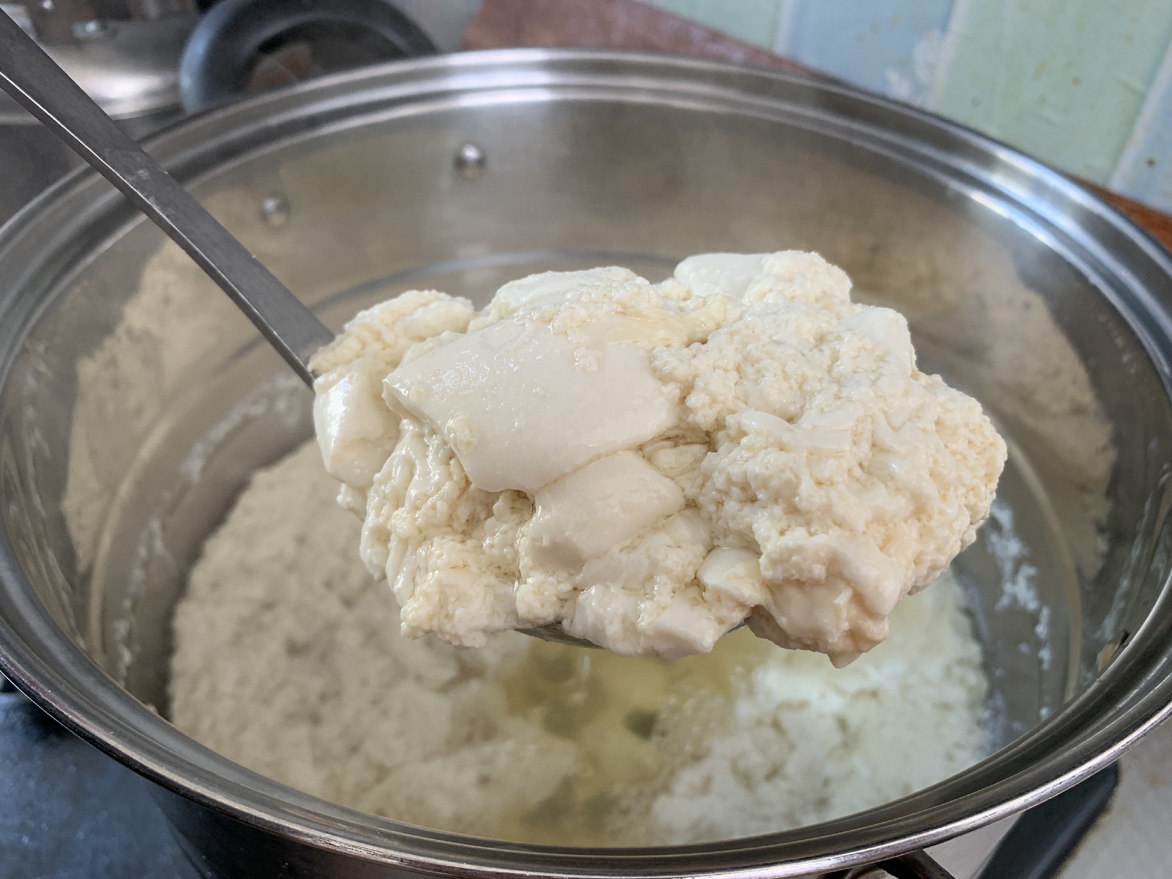 想吃豆腐教你自己简单在家做,想吃豆腐在家里就能做