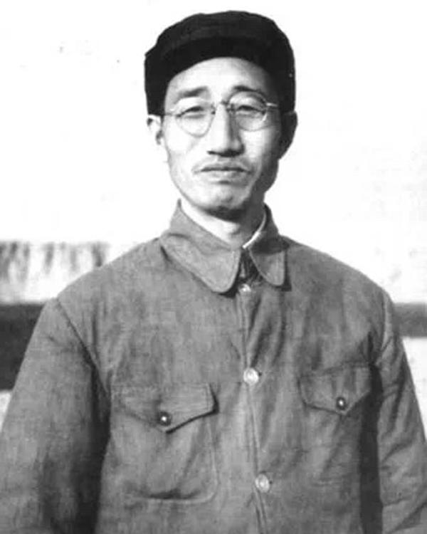 徐帅和罗帅,历史徐帅为什么被称为布衣元帅