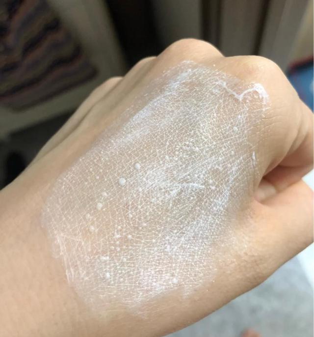 纽西之谜隔离霜和兰芝隔离哪个好,黑皮用哪一款兰芝隔离