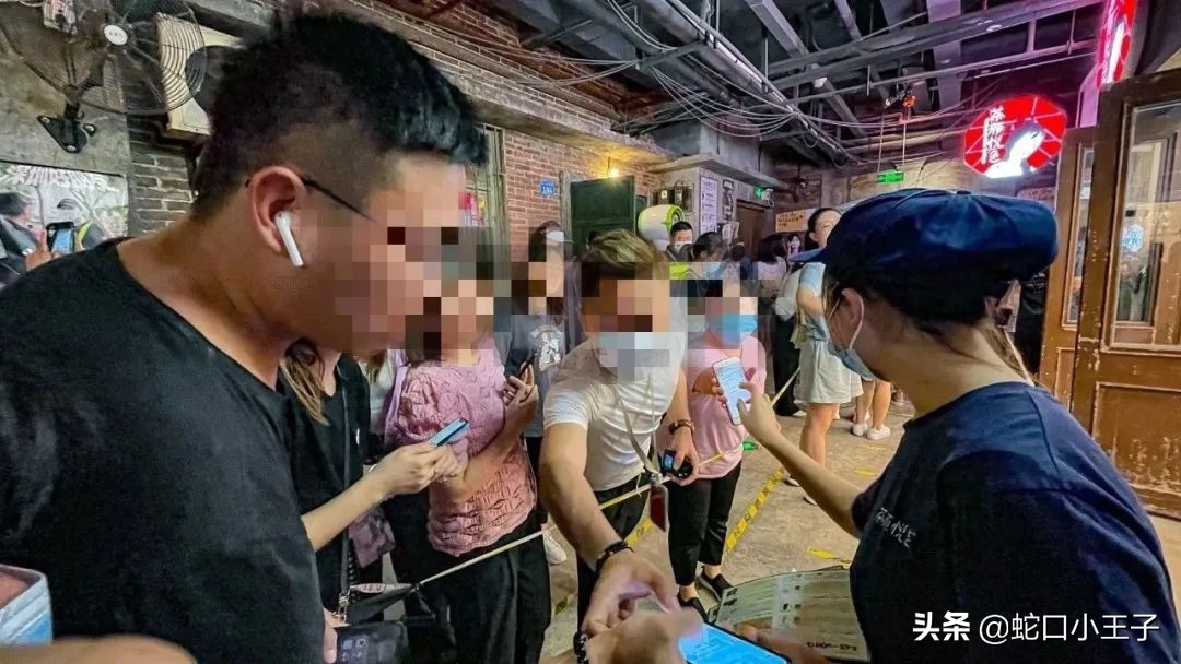 深圳茶颜悦色要等多久,深圳茶颜悦色文和友店