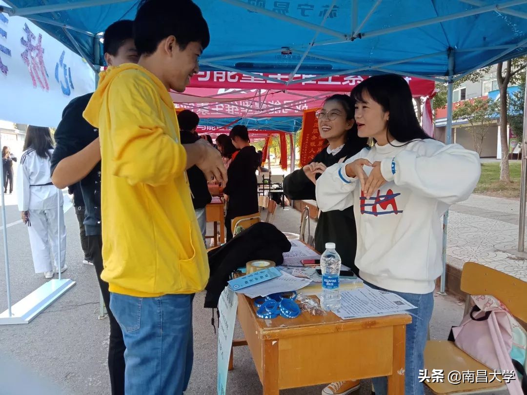 校园百团大战超燃短片,大战一触即发热血高校剪辑