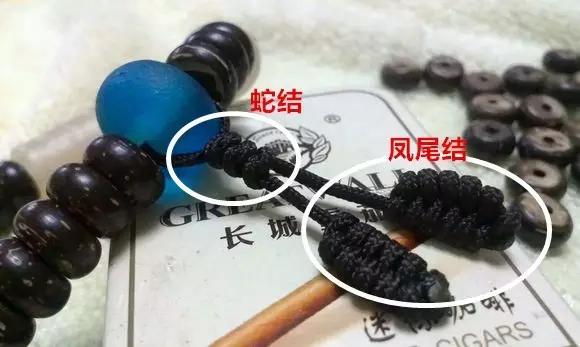 还在为摆盘而犯愁吗,文玩手串穿绳打结方法视频教程