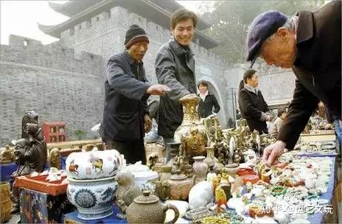 民间捡漏古玩大全,古玩地摊猫腻多
