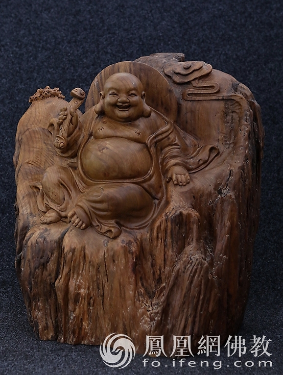 桐柏木雕博物馆龙的雕像,桐柏山木雕博物馆