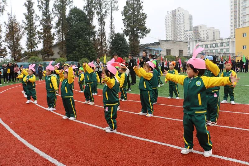东升高沙幼儿园趣味运动会,南鹰幼儿园趣味运动会
