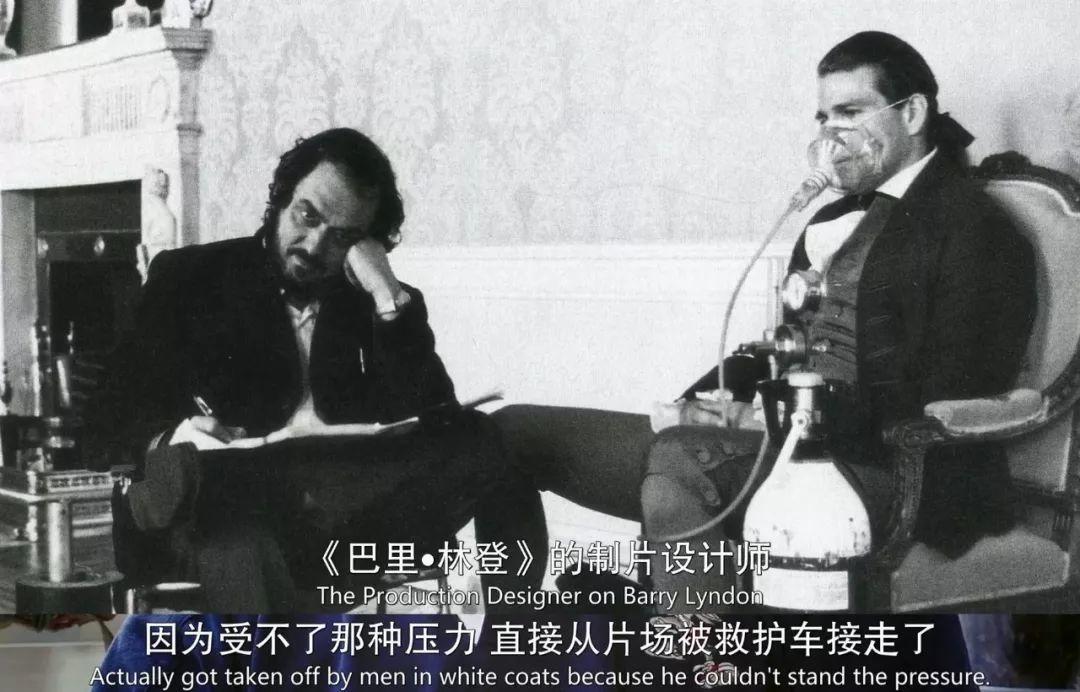 他把偶像拉下神坛