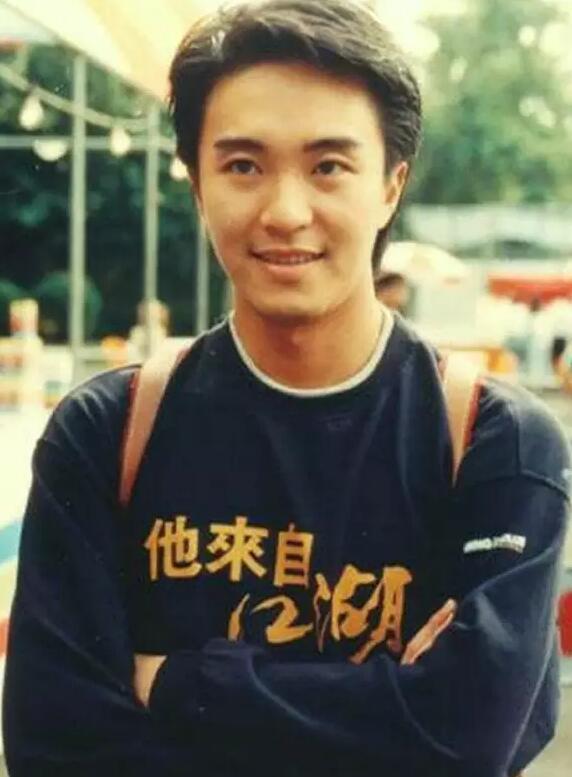 一年一影帝百年周星驰啥意思,为什么说一年一影帝百年周星驰