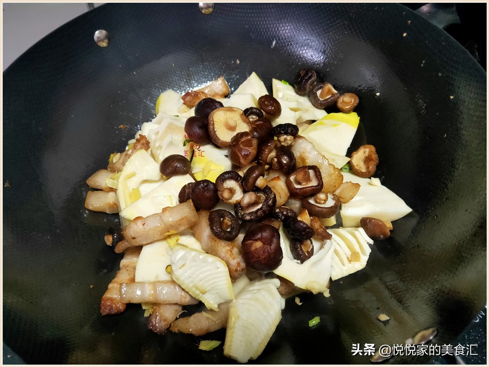 春笋的笋衣怎么烧汤,细长春笋的正确焯水方法