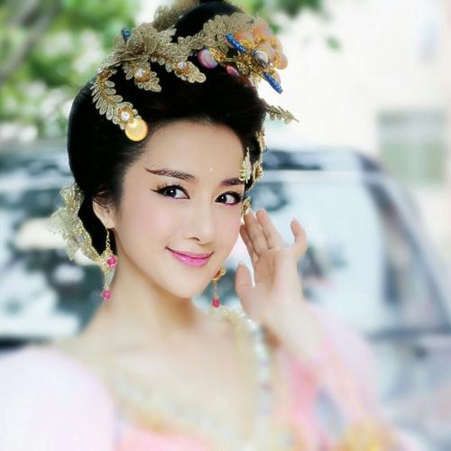 平价滋润保湿气垫可遮毛孔,秋冬气垫推荐混油皮遮毛孔