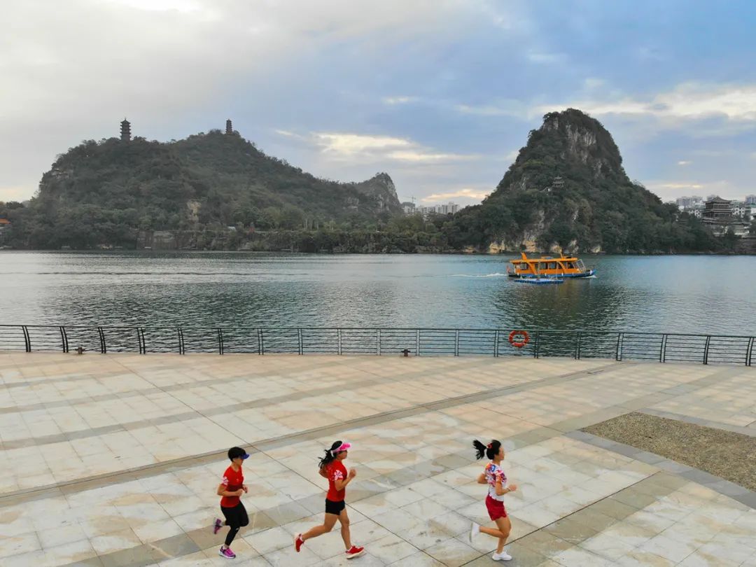 柳州市人民医院医生排名,广西区工人医院