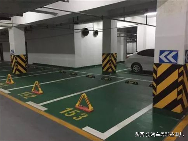 汽车长时间暴晒对内饰的损害,汽车长时间晒掉漆