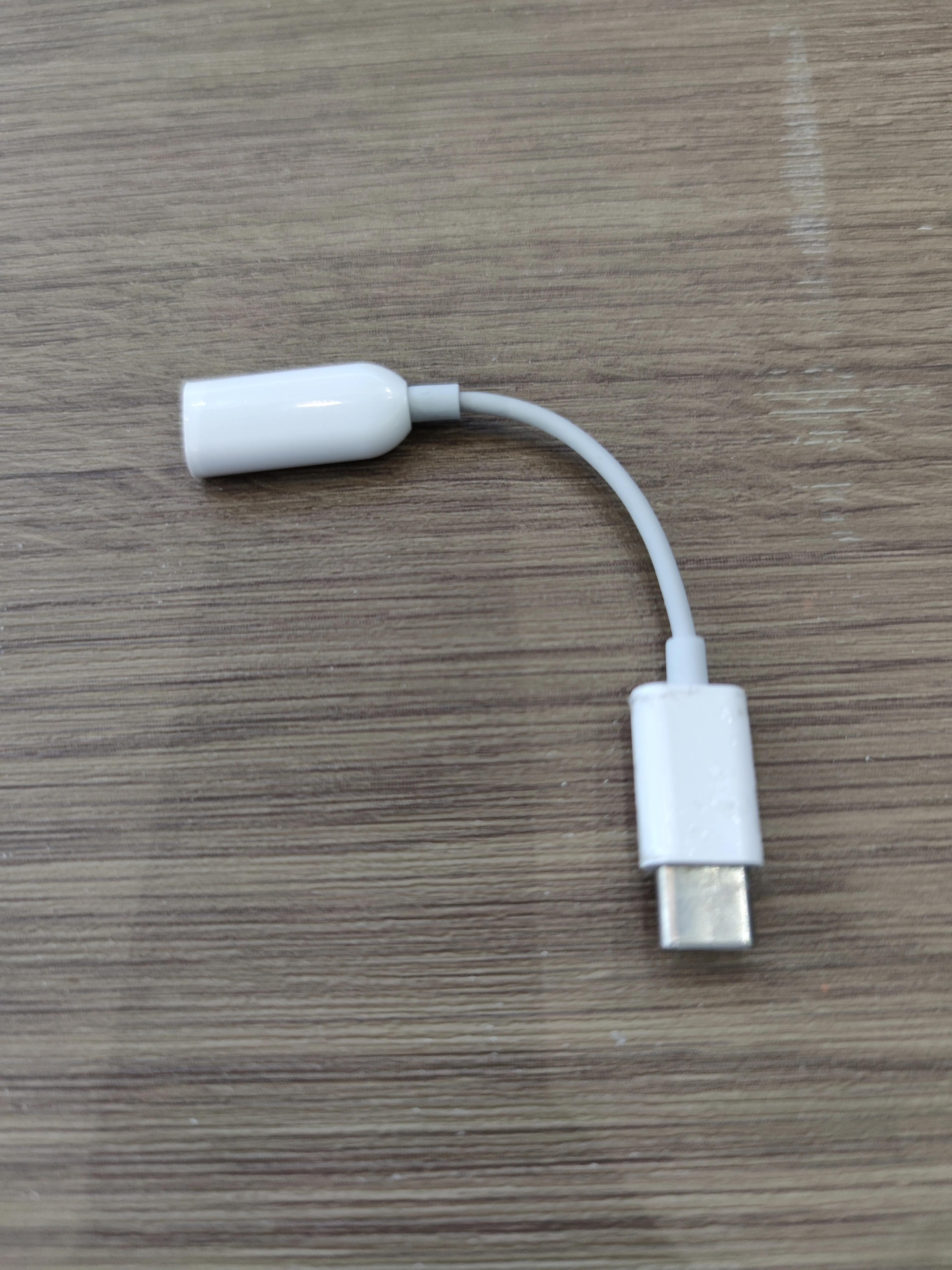 现在手机都取消耳机孔了吗,现在手机都不能用耳机了吗