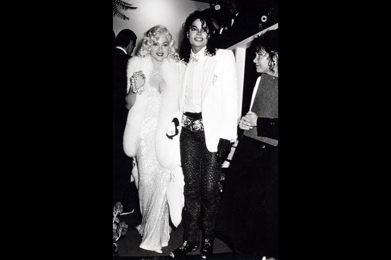 乐曲之神迈克尔杰克逊,迈克尔杰克逊动感摇滚英文歌曲