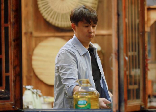 黄磊晒菠萝干,黄磊菠萝咕咾肉做法