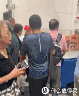 costco开业4小时被挤爆,costco开业一周被玩坏