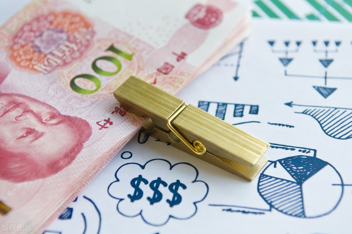 努力读书也是赚钱的一种方式,人生最赚钱的就是读书