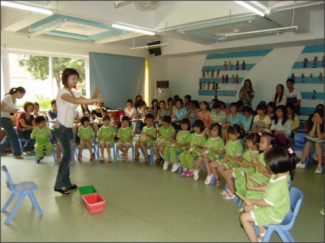 在国家《乐曲课程标准》指导下，应怎样进行‘目标教学’呢？