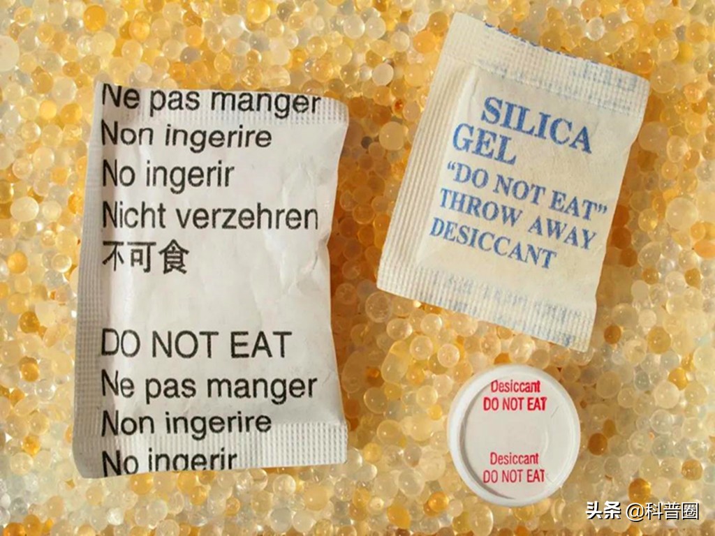 干燥剂遇水爆炸眼睛,干燥剂爆炸伤到眼睛的视频
