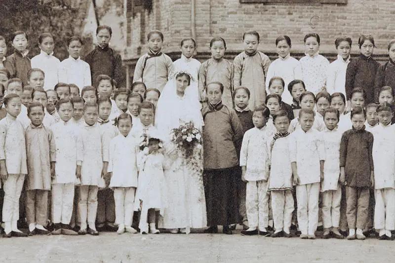 婚纱照民国风军阀婚纱,千年前的婚纱能有多惊艳