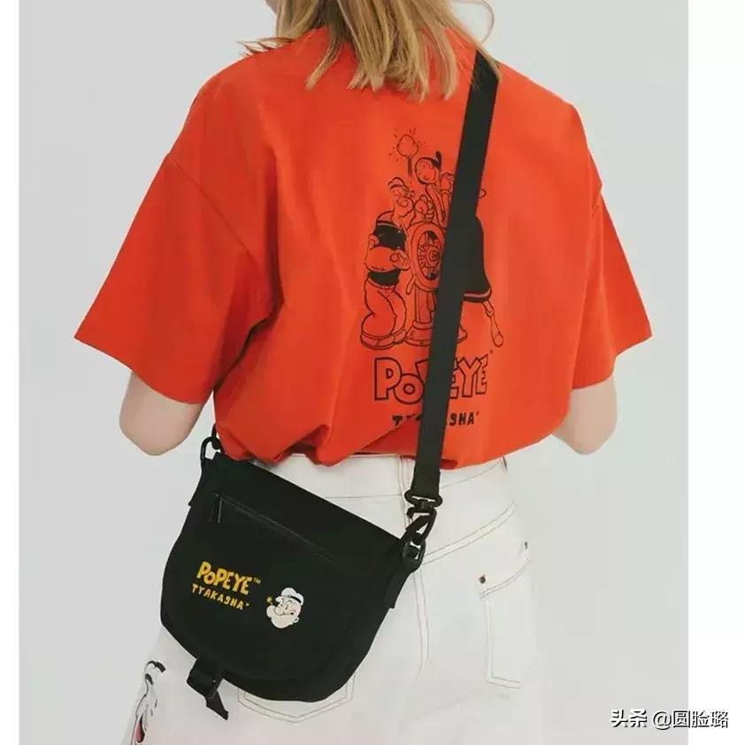 优衣库+MOCO+乐町联名T恤都太好看了！求求你帮我选一下