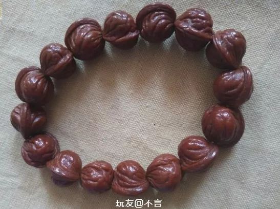 桃核辟邪神器,桃核能辟邪真实事件