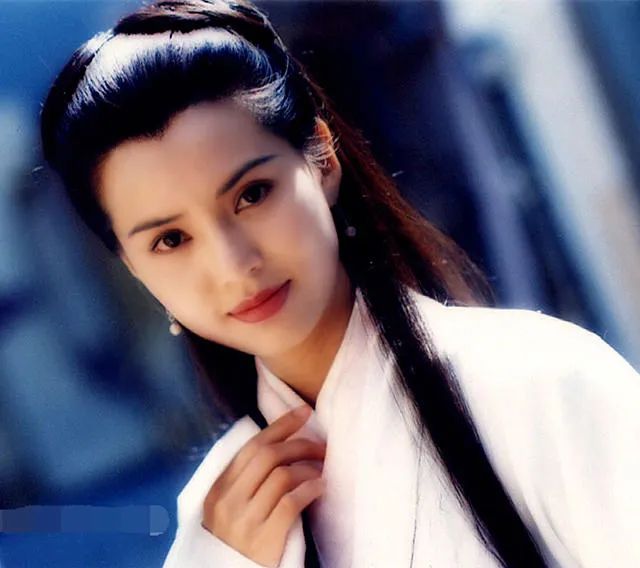金庸笔下美女名字,金庸笔下的名字美绝了