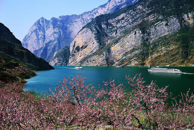 乘坐游轮游三峡的最佳路线,乘长江三峡游轮经历
