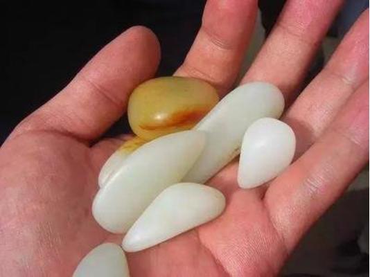 籽玉造假,被假货骗教你肉眼分辨翡翠真假