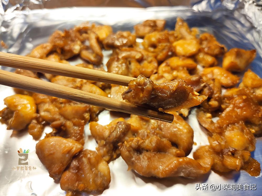 炒菜的葱姜蒜怎么处理,炒菜怎样葱姜蒜不会糊