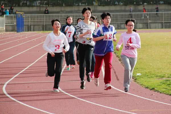 一定要告诉孩子在校远离这三种人,一定要告诉孩子远离四类学生