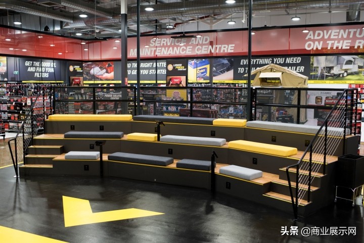 悉尼SupercheapAuto汽车用品旗舰店设计