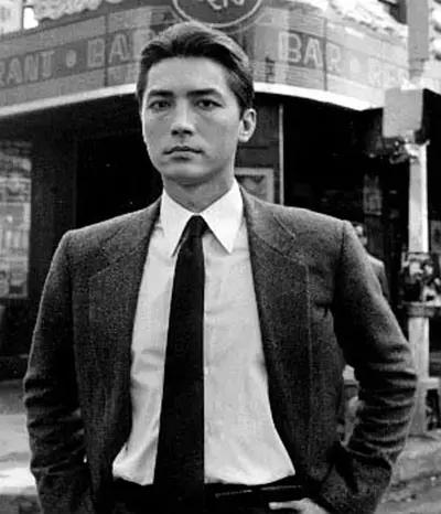 亚洲第一帅哥尊龙,亚洲第一美男子尊龙视频