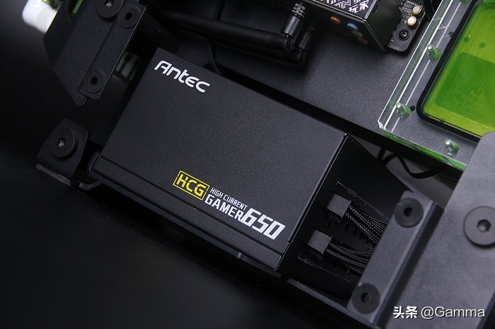 公认散热好的itx机箱,支持240水冷和RGB光控的itx机箱